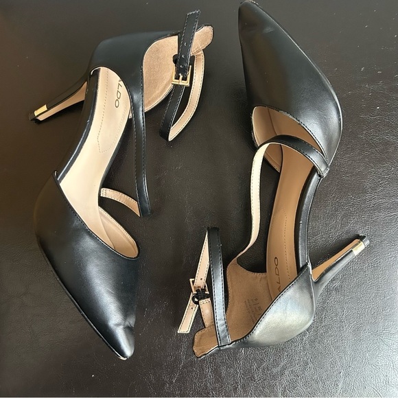 Aldo Black Point Toe Heeled Pumps with Strap Details and Gold Hardware - Picture 4 of 14